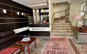 Хотел Космос